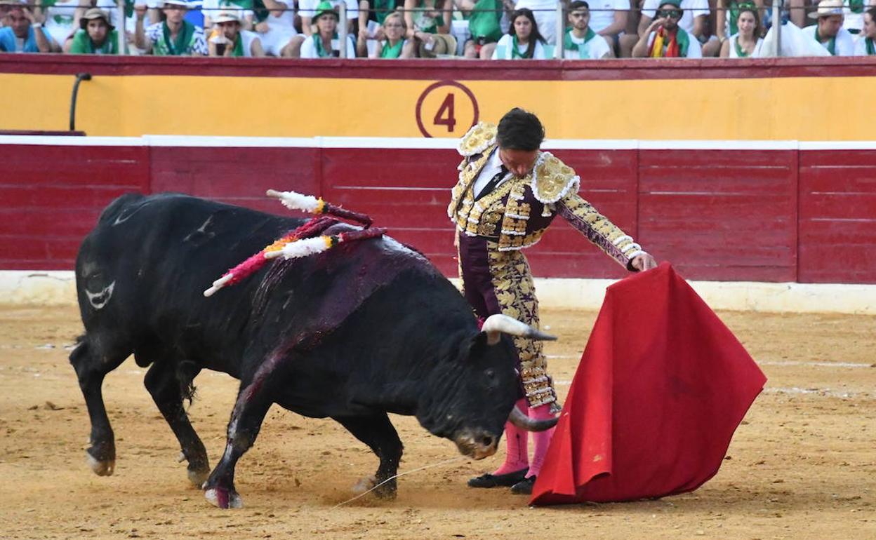 Urdiales, durante la corrida de Huesca. 