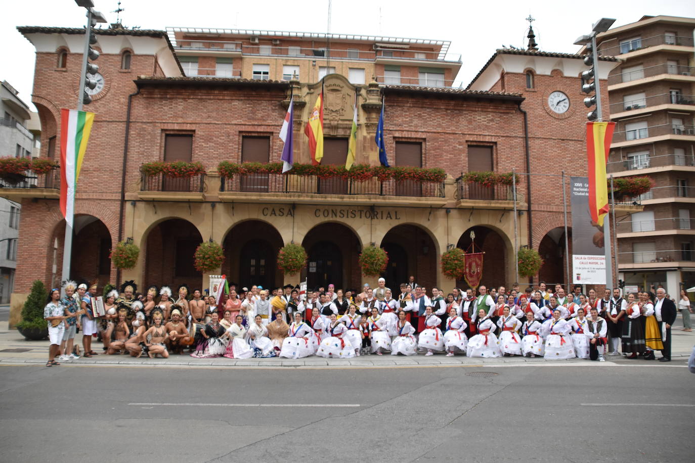 Fotos: Calahorra acogió el XXXII Festival Internacional de Danzas