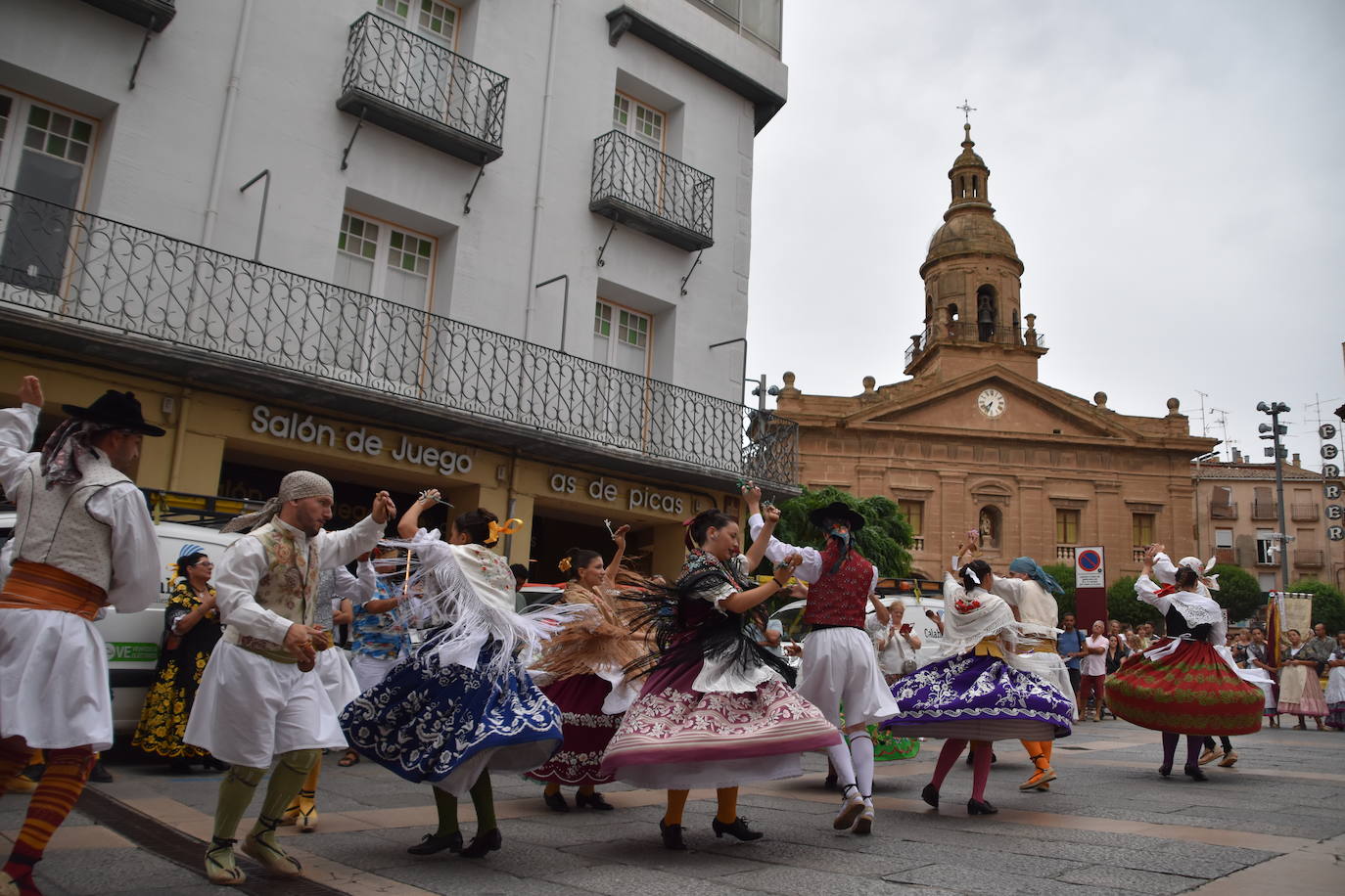 Fotos: Calahorra acogió el XXXII Festival Internacional de Danzas