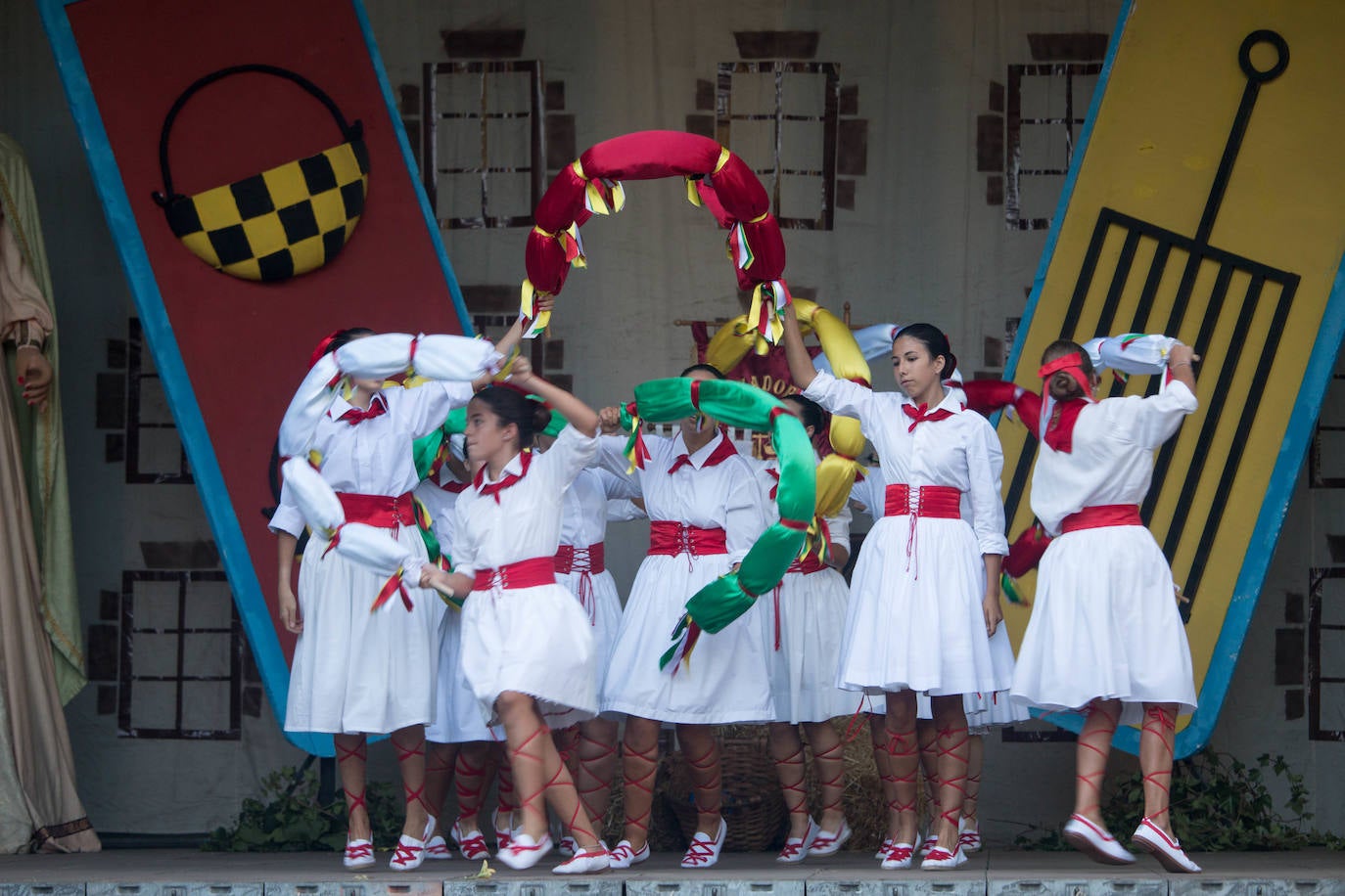 Fotos: Ezcaray despide sus fiestas con mucho ritmo