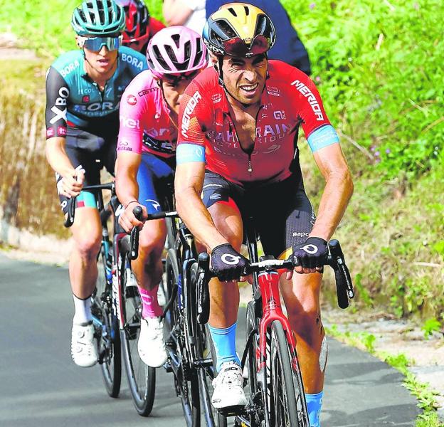 Landa, por delante de Carapaz y Hindley en el pasado Giro. 