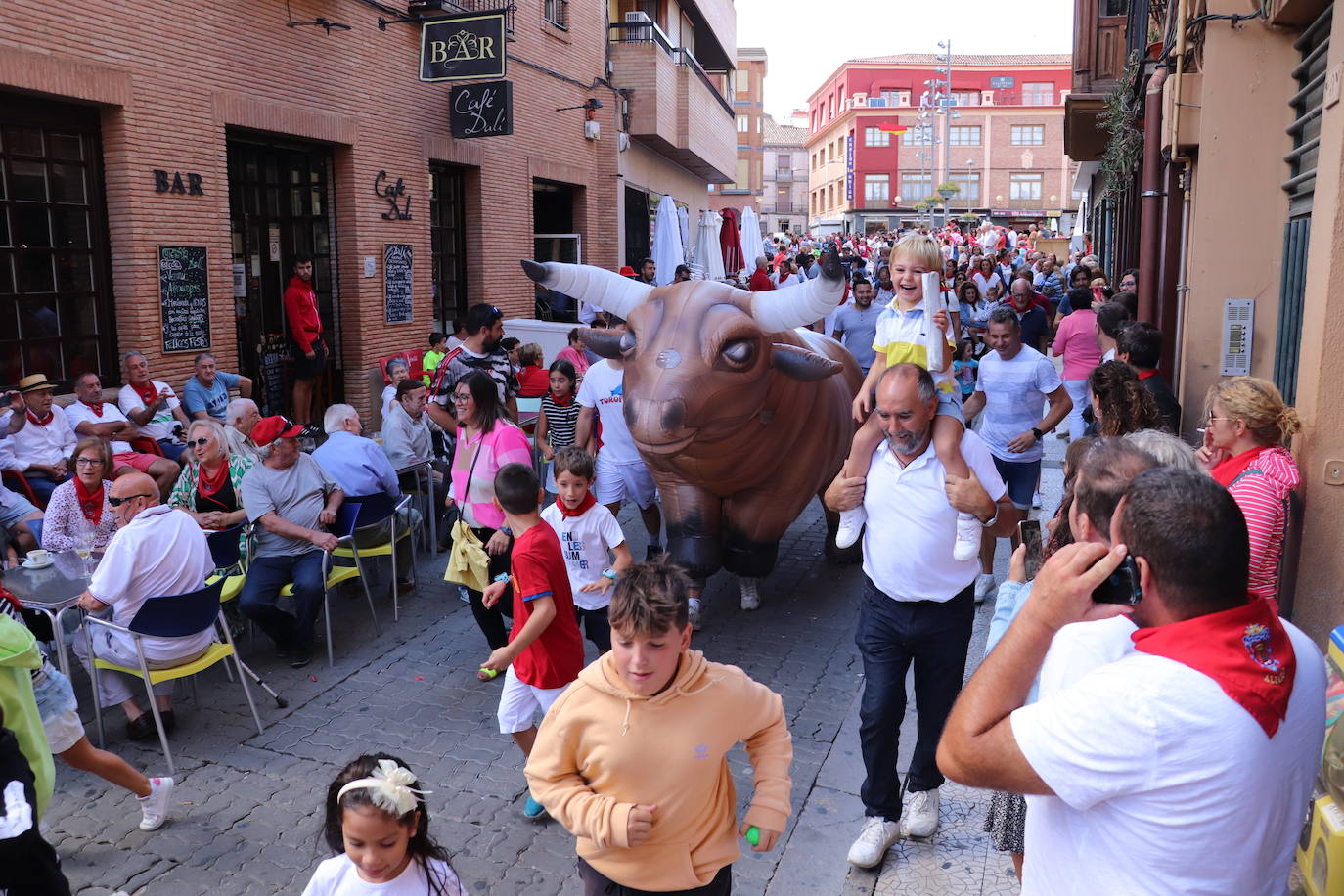 Fotos: Los festejos menores triunfan en las fiestas de Alfaro