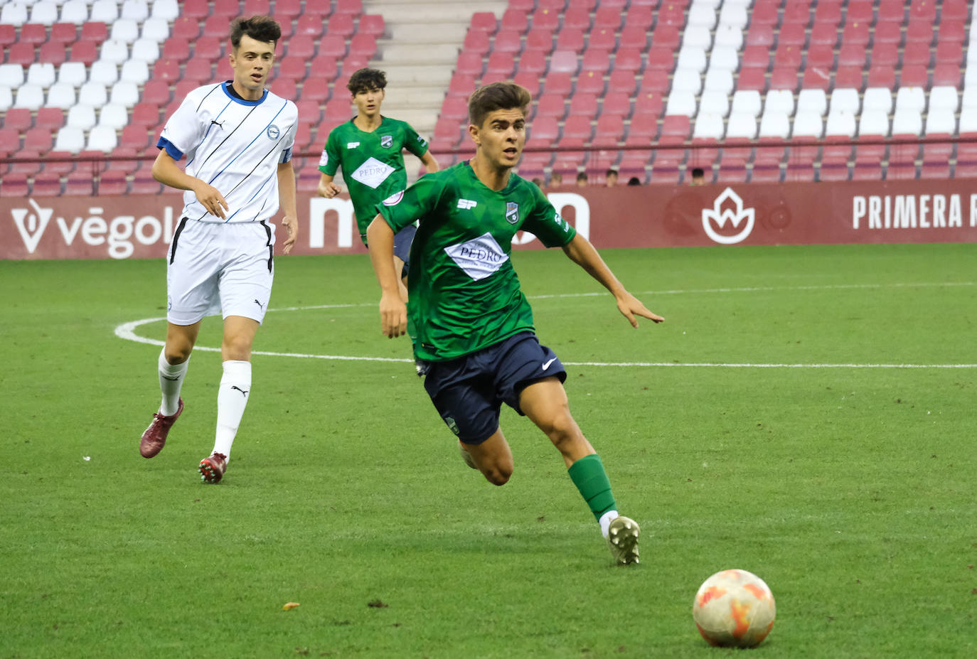 Fotos: Intensa jornada de fútbol juvenil en el Torneo Ciudad de Logroño