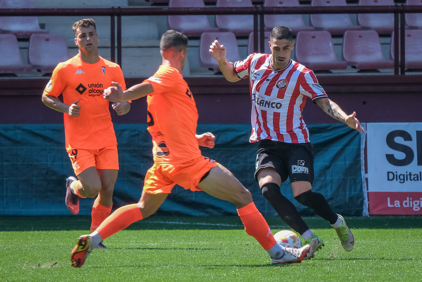 Fotos: La SDL se estrena con derrota ante el Alcoyano