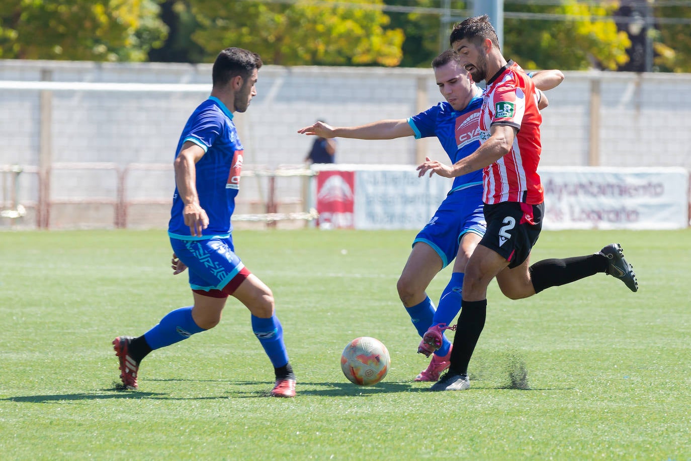 Fotos: La UD Logroñés B gana el torneo del Comillas en el que también participó el Anguiano