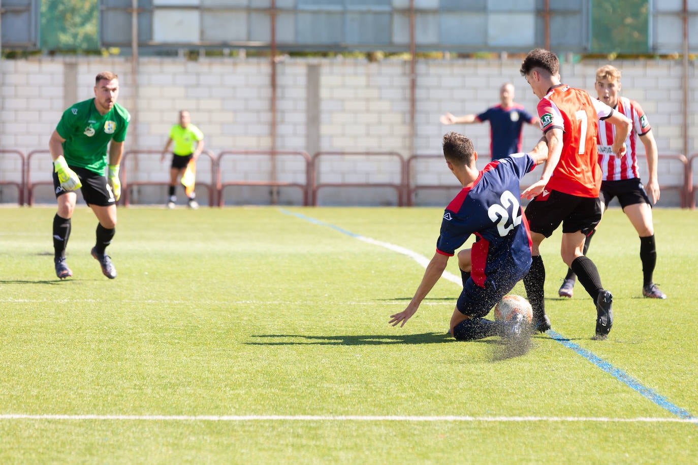 Fotos: La UD Logroñés B gana el torneo del Comillas en el que también participó el Anguiano