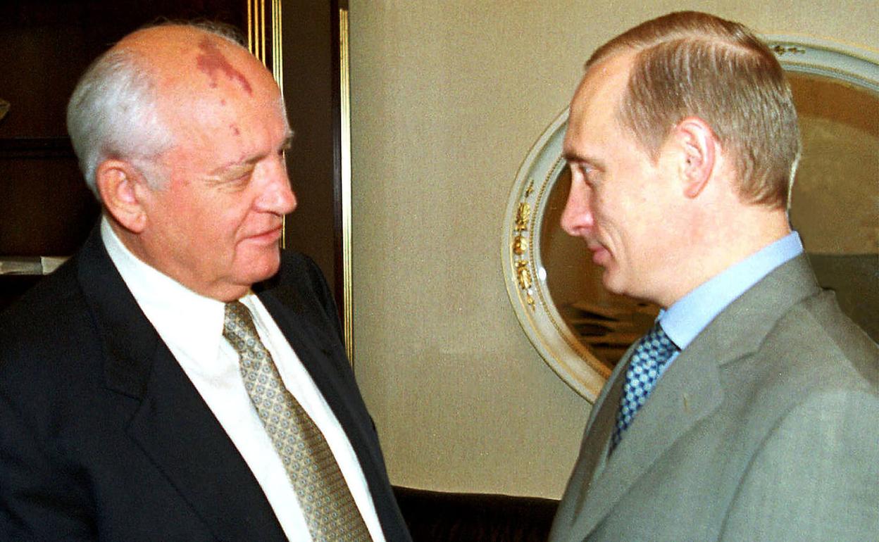 Gorbachov y Putin, en una imagen de archivo.