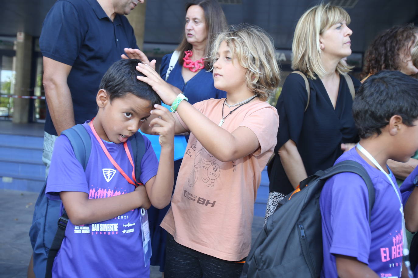 Fotos: Los niños saharauis se despiden de sus familias riojanas