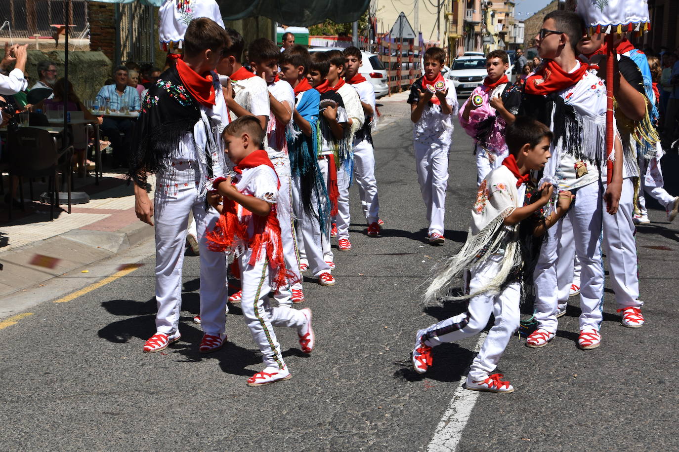 Fotos: San Gil recorre las calles de Cervera al son de las &#039;pulgaretas&#039;