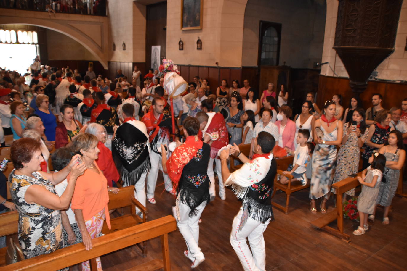 Fotos: El baile de la Gaita y Gigantes en Cervera para celebrar &#039;Sangilillo&#039;