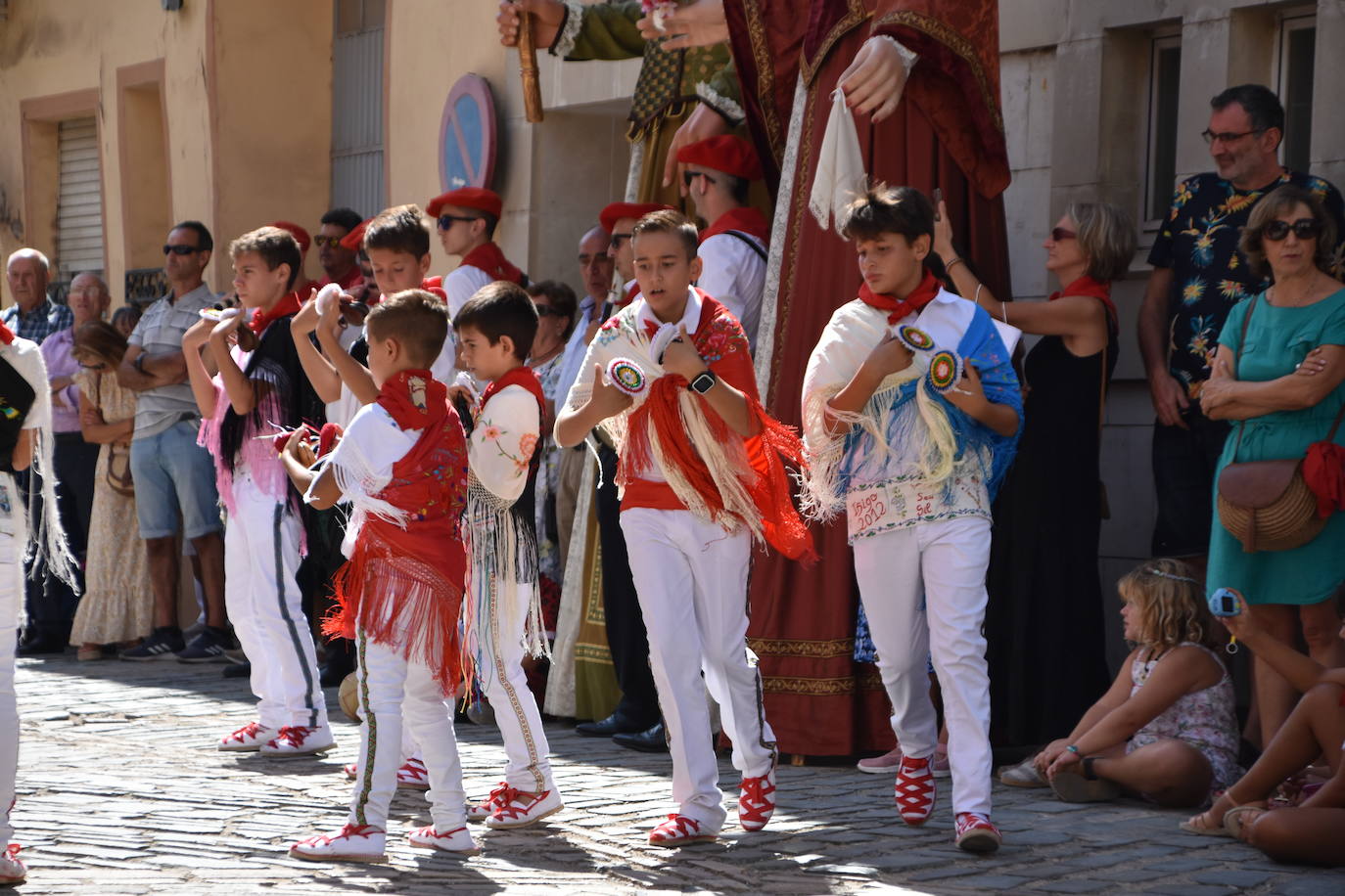 Fotos: El baile de la Gaita y Gigantes en Cervera para celebrar &#039;Sangilillo&#039;