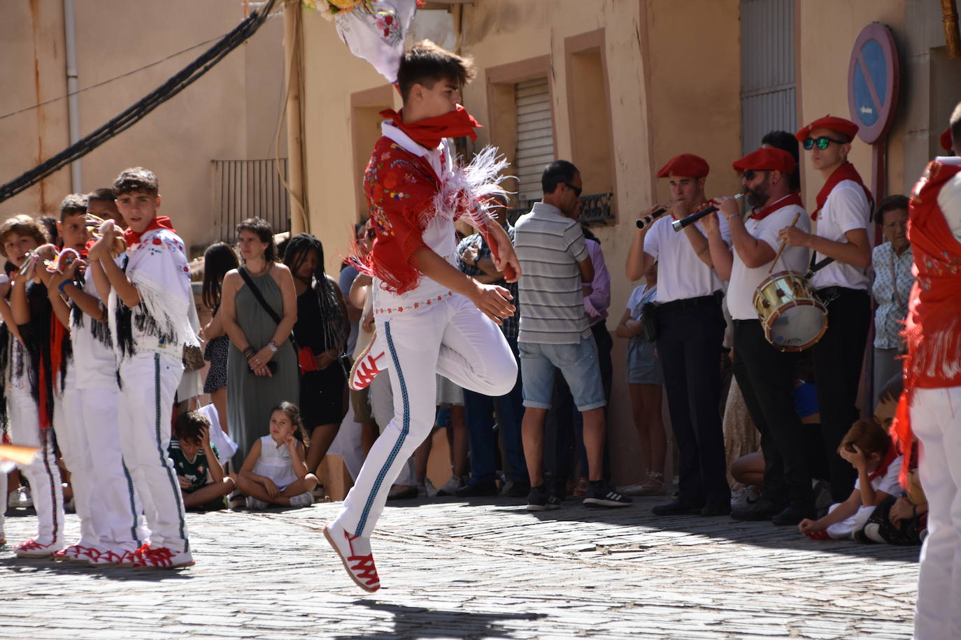 Fotos: El baile de la Gaita y Gigantes en Cervera para celebrar &#039;Sangilillo&#039;
