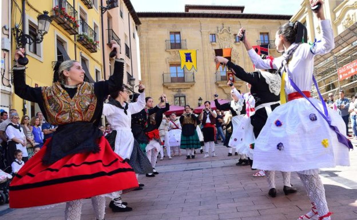 Grupo de Danzas de Logroño. 