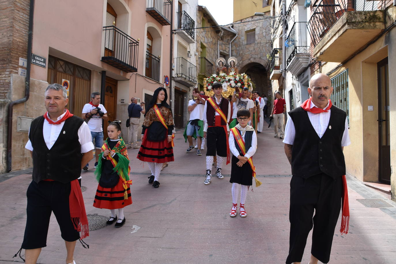 Fotos: Día de San Adrián y Santa Natalia con el tradicional pisado de uvas en Autol
