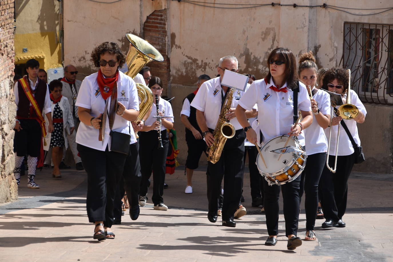 Fotos: Día de San Adrián y Santa Natalia con el tradicional pisado de uvas en Autol