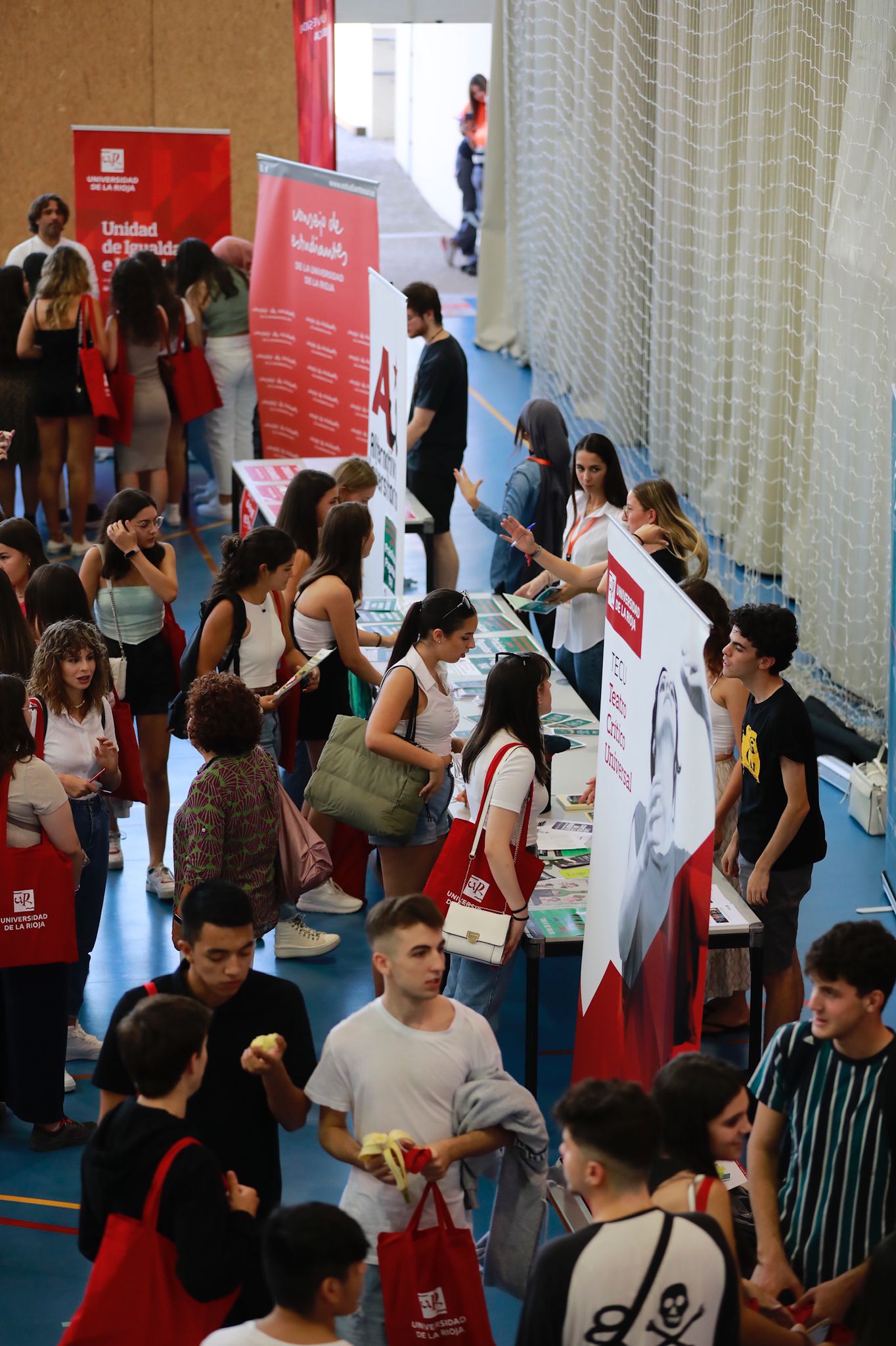 Fotos: Comienza el curso en la Universidad de La Rioja