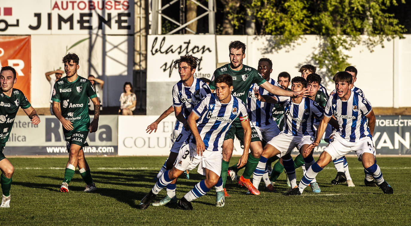 Fotos: Victoria para el Alfaro ante la Real Sociedad C