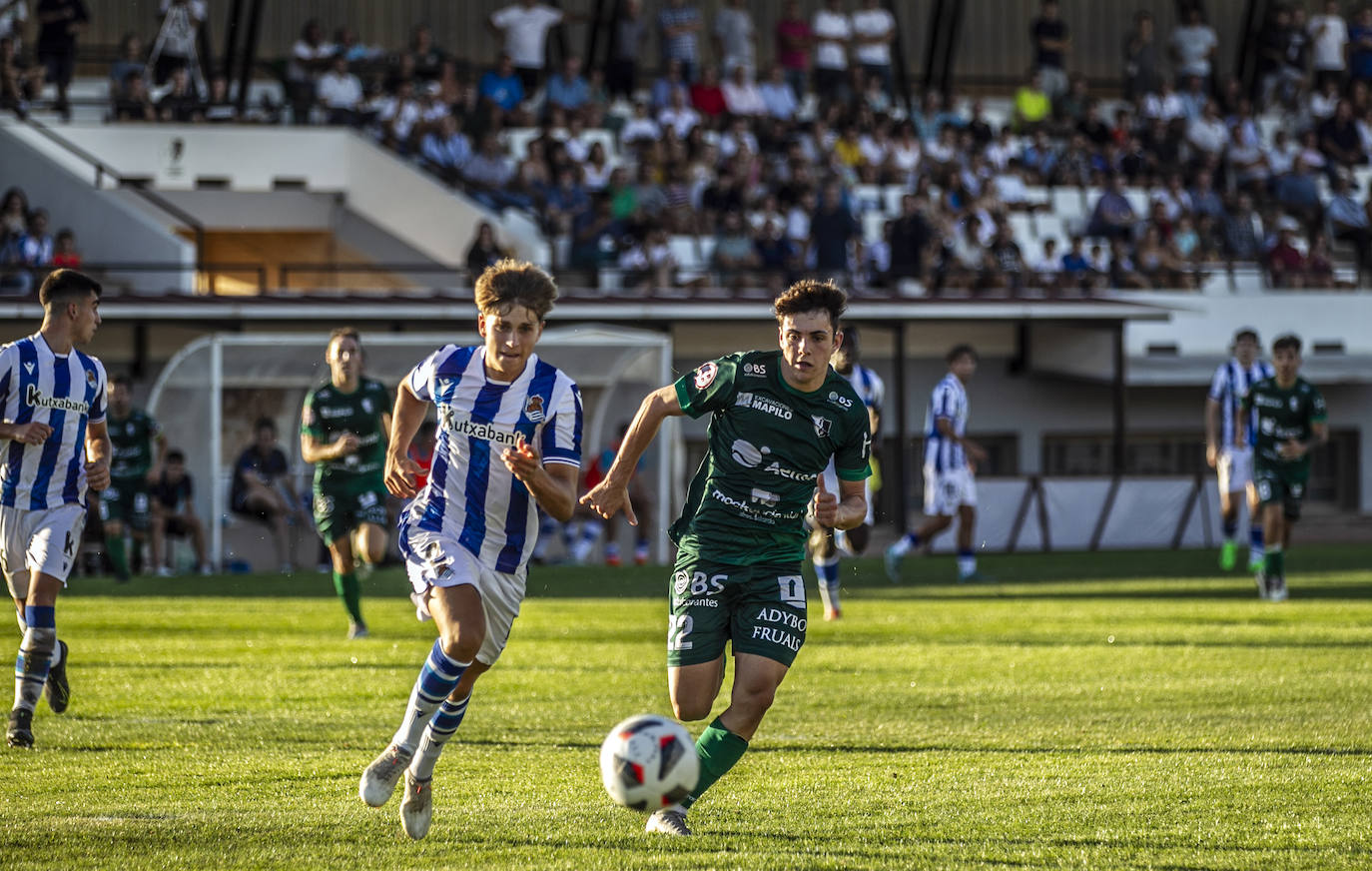 Fotos: Victoria para el Alfaro ante la Real Sociedad C