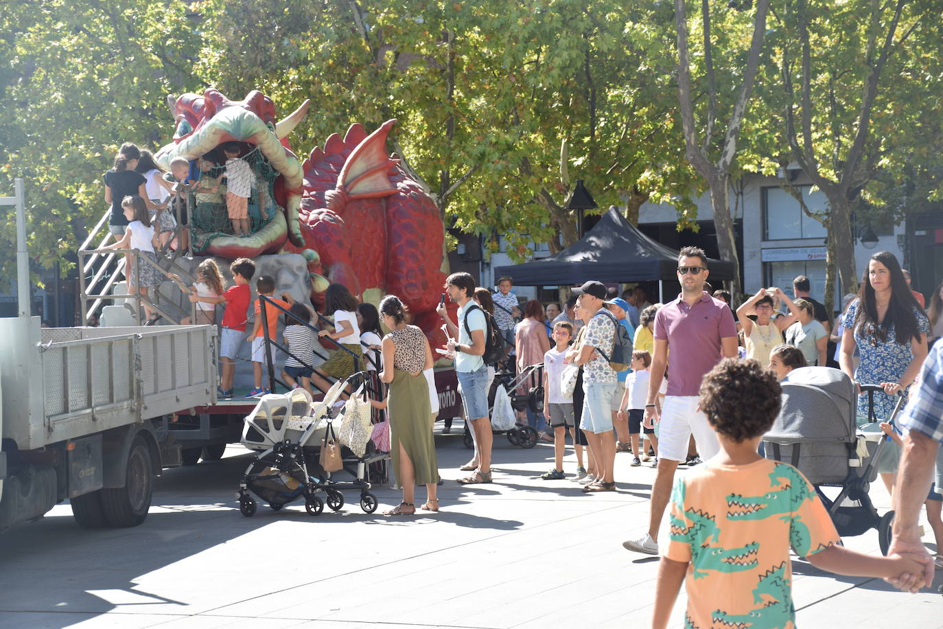 Fotos: Celebración del Día Vecinal en Logroño