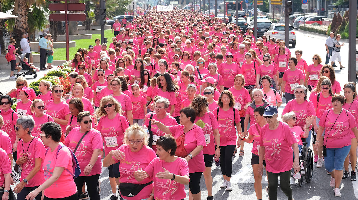 Fotos: Marea rosa contra el cáncer en Logroño