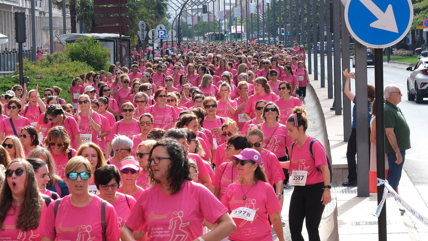 Fotos: Marea rosa contra el cáncer en Logroño