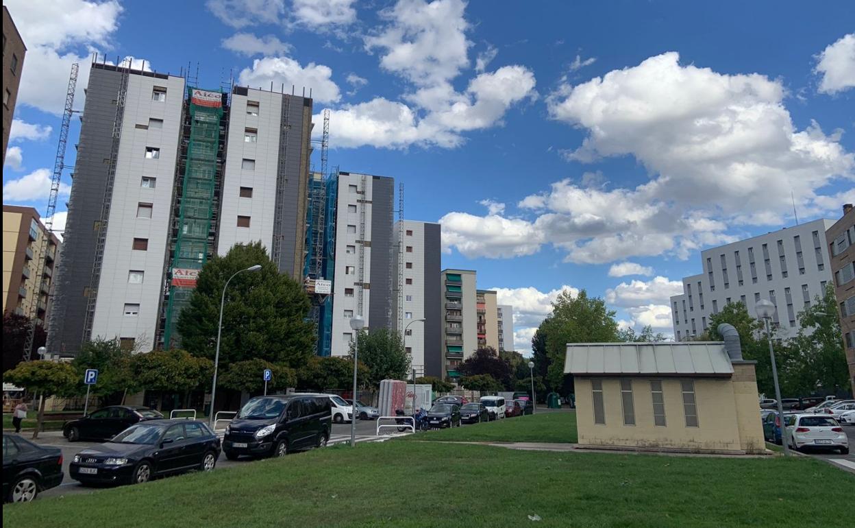 Edificios en obras de la Chantrea de Pamplona. 