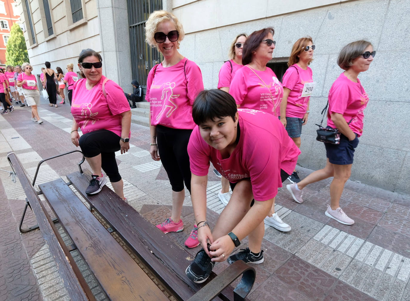 Fotos: Carrera de la Mujer en Logroño: preparación, ánimos y en la línea de salida