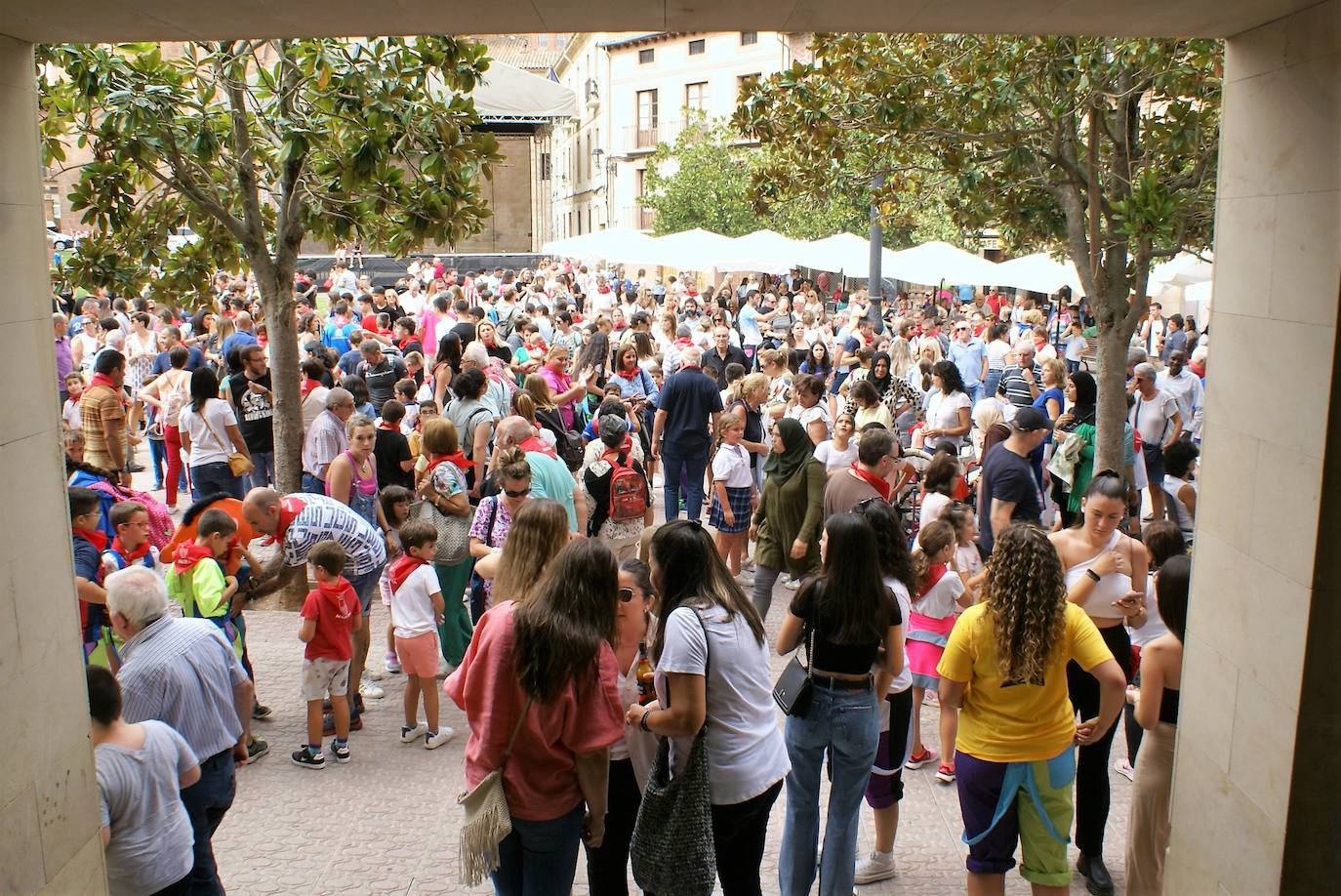 Fotos: Con el cohete arrancan las fiestas de Nájera