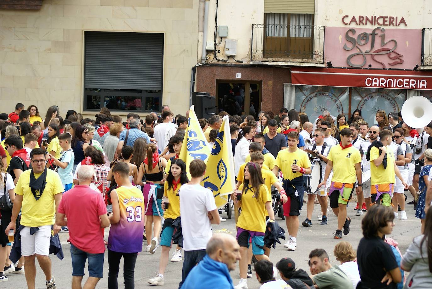 Fotos: Con el cohete arrancan las fiestas de Nájera