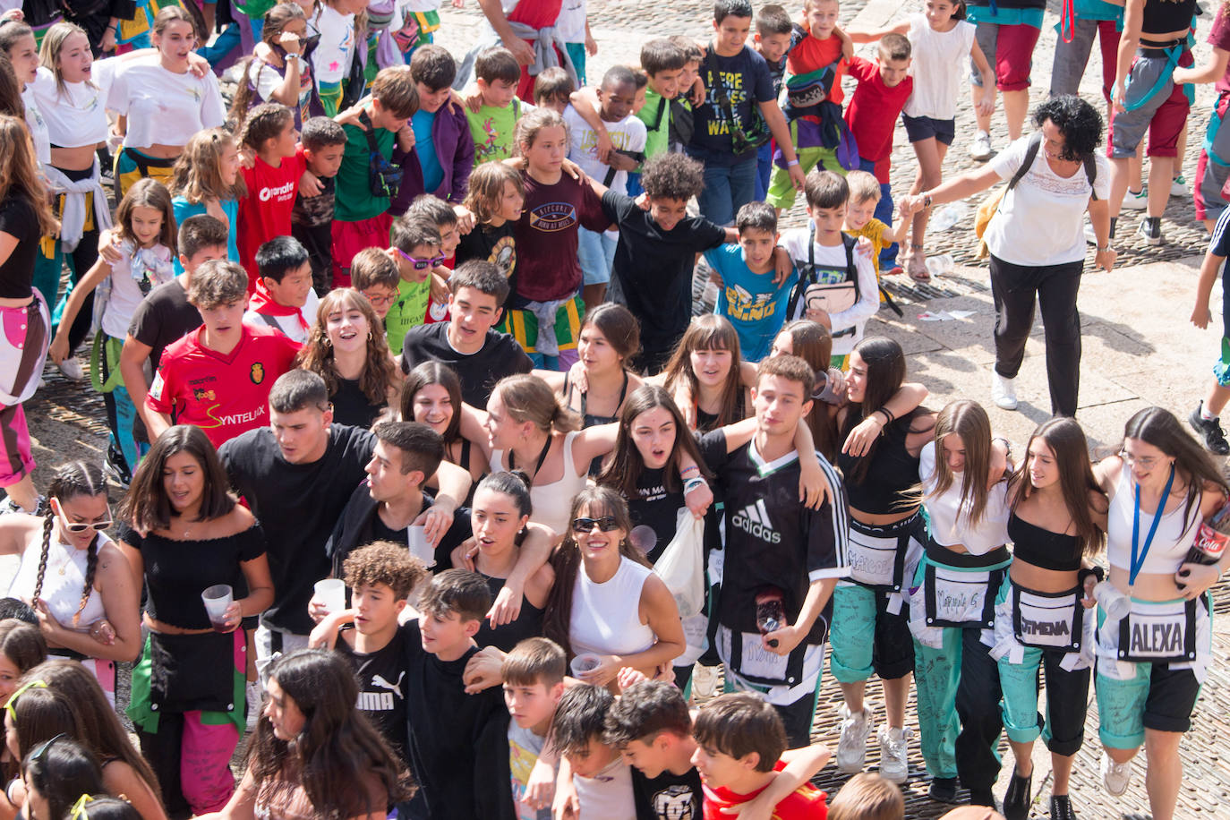 Fotos: El cohete abre las fiestas de Gracias y de San Jerónimo Hermosilla en Santo Domingo