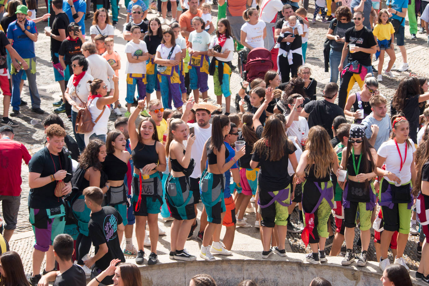 Fotos: El cohete abre las fiestas de Gracias y de San Jerónimo Hermosilla en Santo Domingo