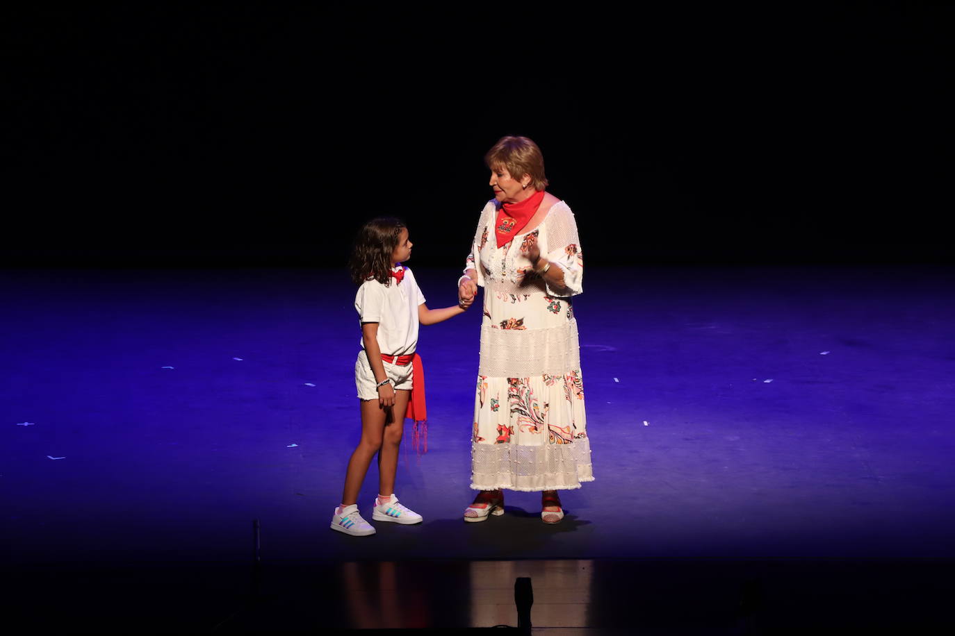 Fotos: Lleno en la representación teatral de la vida de los santos de Arnedo