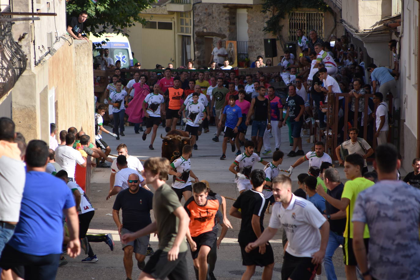 Fotos: Cabretón recupera la suelta de toros ensogados