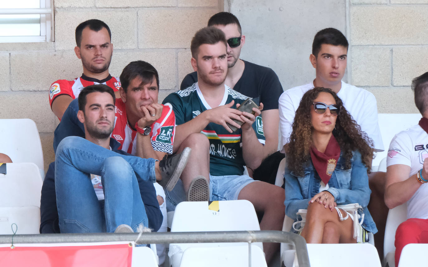 Fotos: La afición disfrutó del derbi UDL-SDL