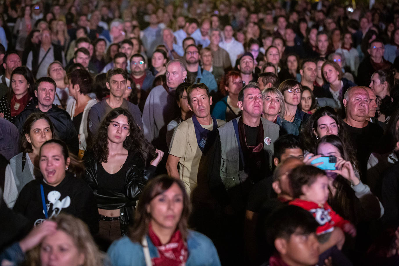 Fotos: Concierto de Café Quijano en la plaza del Ayuntamiento