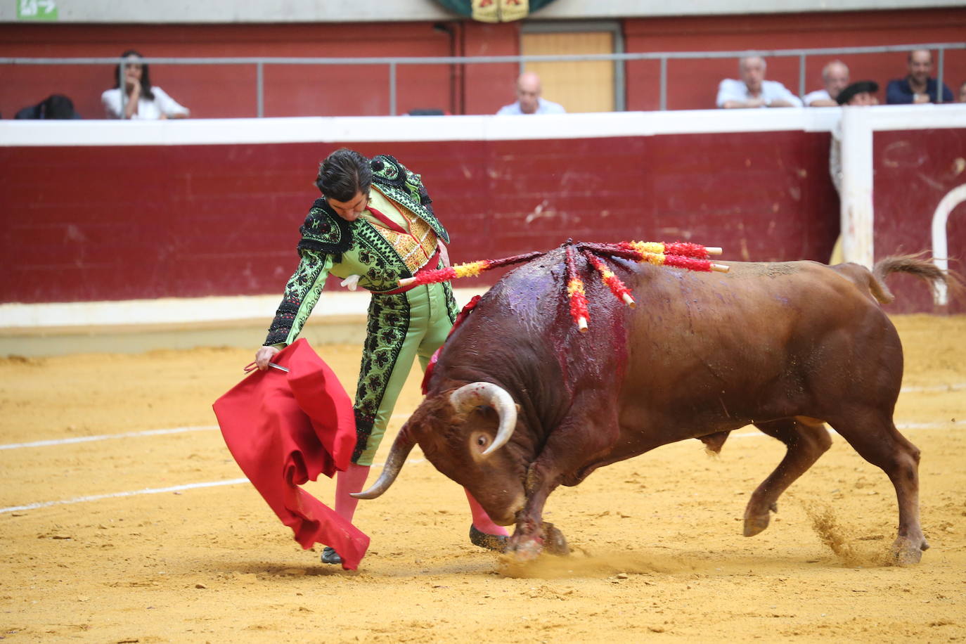 Fotos: Roca Rey y Urdiales salen a hombros en La Ribera