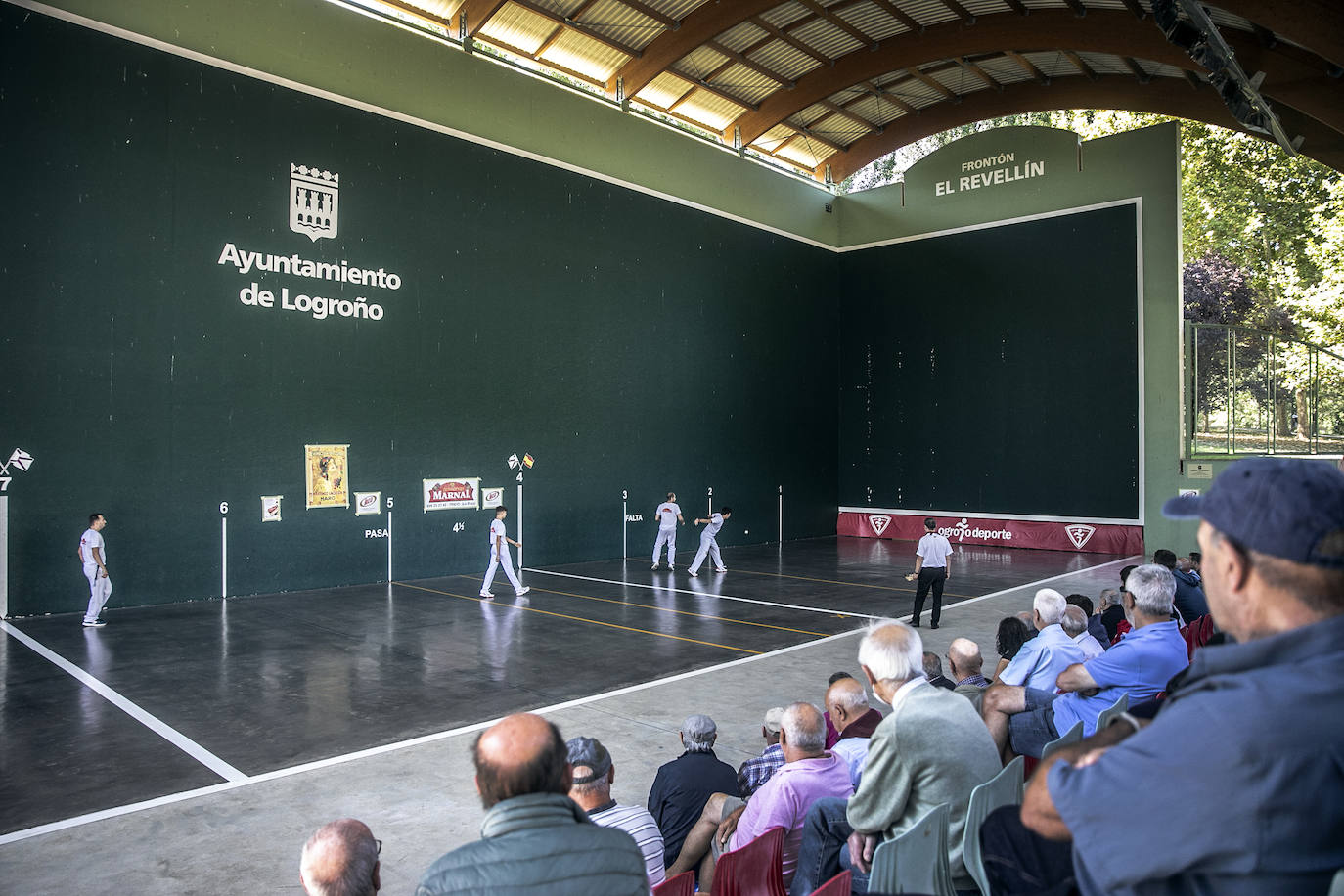 Fotos: Jueves de pelota en El Revellín en las fiestas de San Mateo