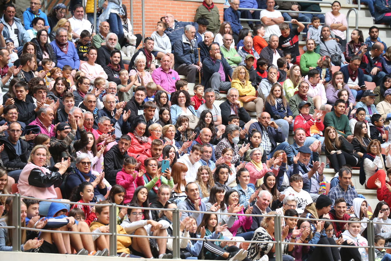 Fotos: Saltos, recortes y algunos sustos en La Ribera