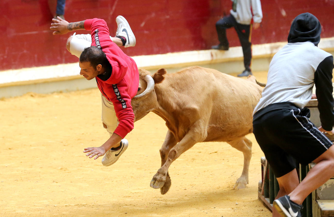 Fotos: Saltos, recortes y algunos sustos en La Ribera