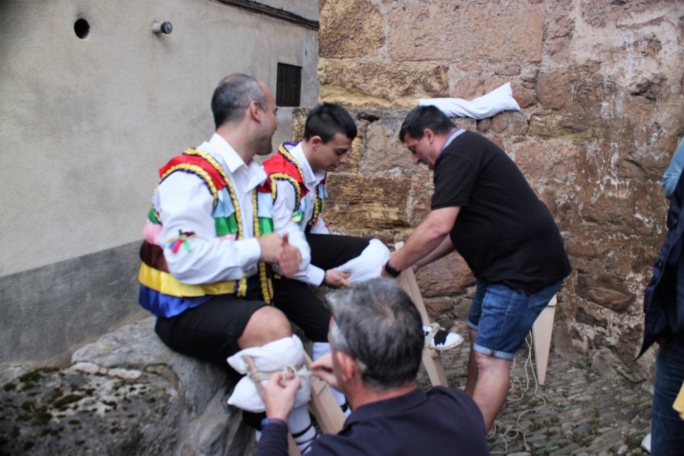 Fotos: Los danzadores de Anguiano no defraudan