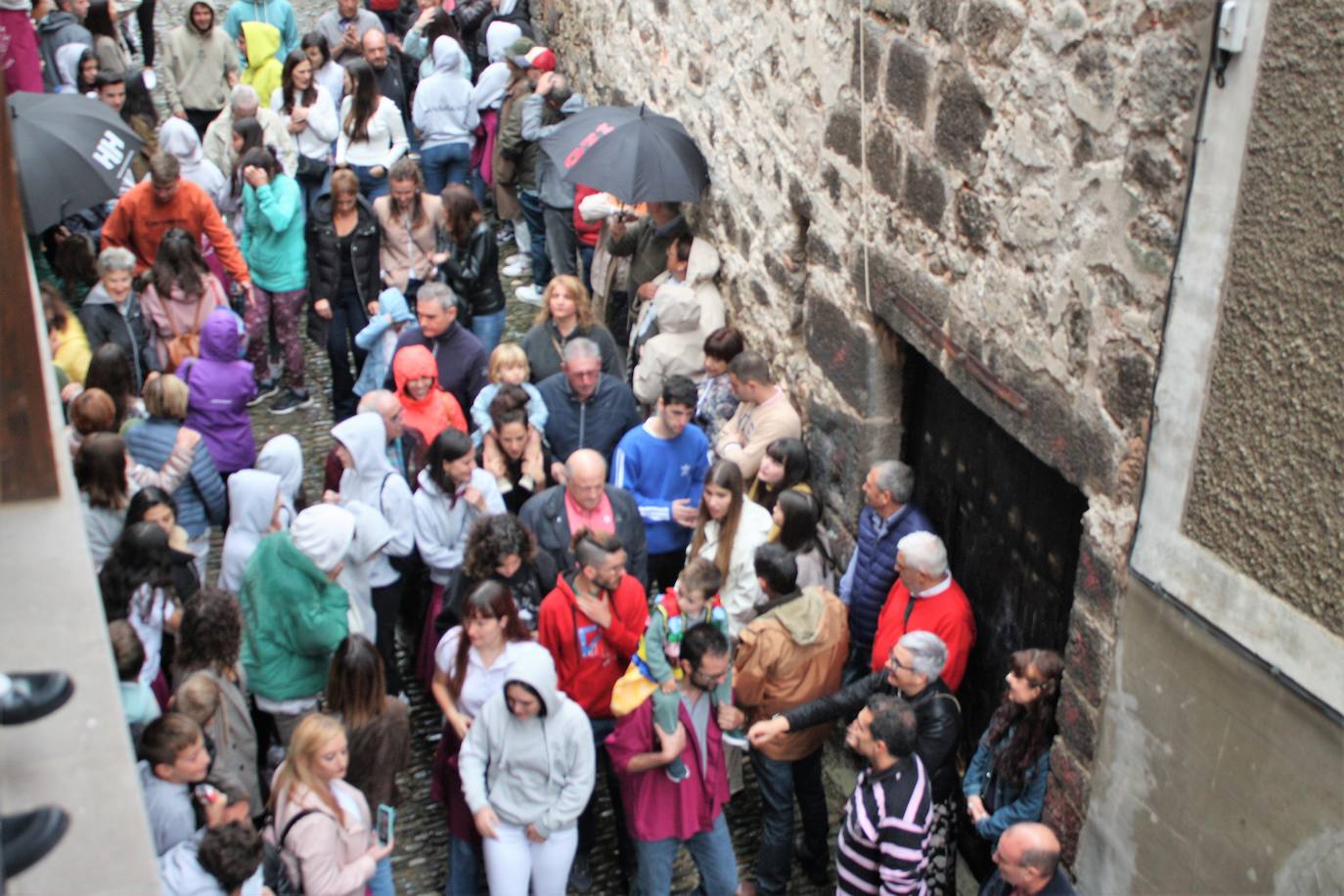 Fotos: Los danzadores de Anguiano no defraudan