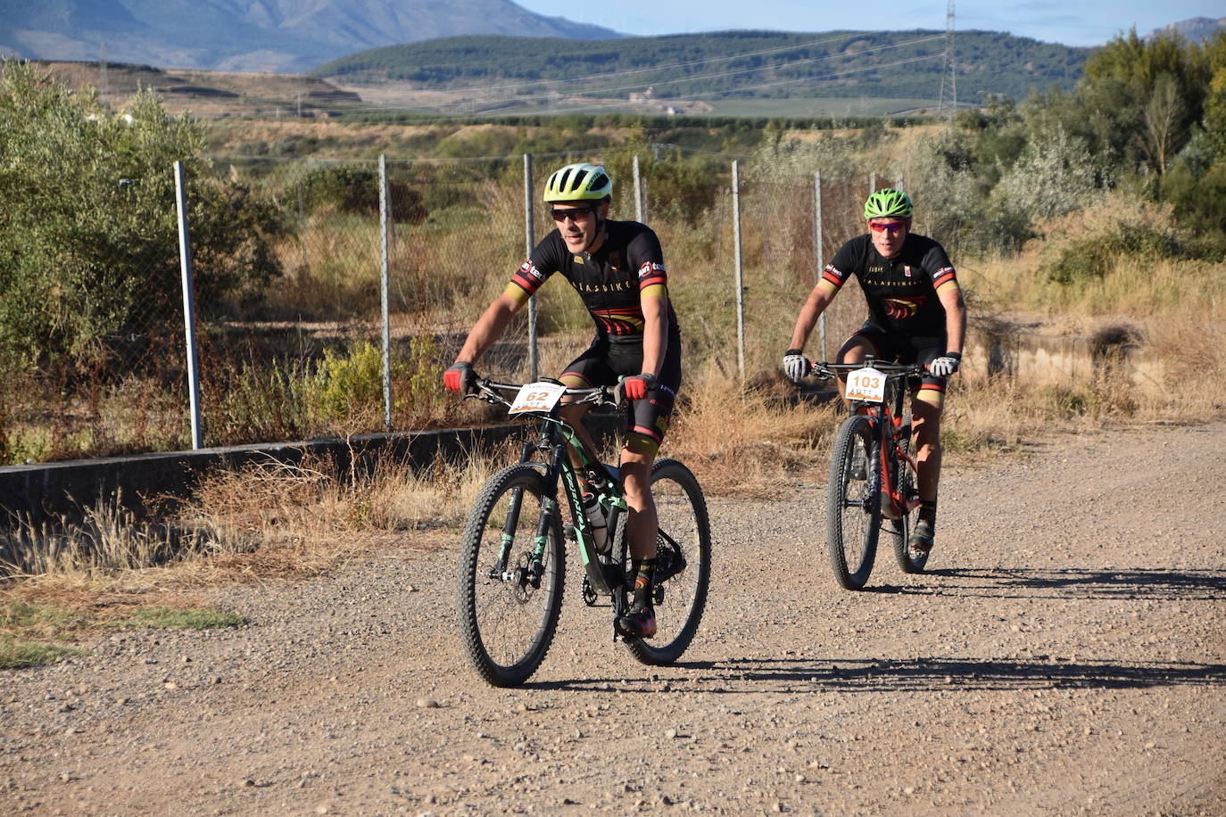 Fotos: Cruz y Narciso se llevan la BTT de la Peña Calagurritana