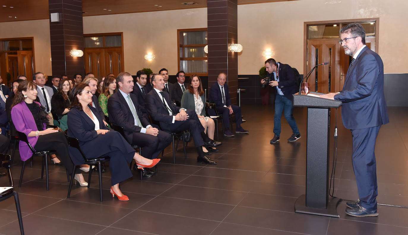 Fotos: Reale Seguros materializa con una celebración su traslado de sede central en Logroño a Pío XII