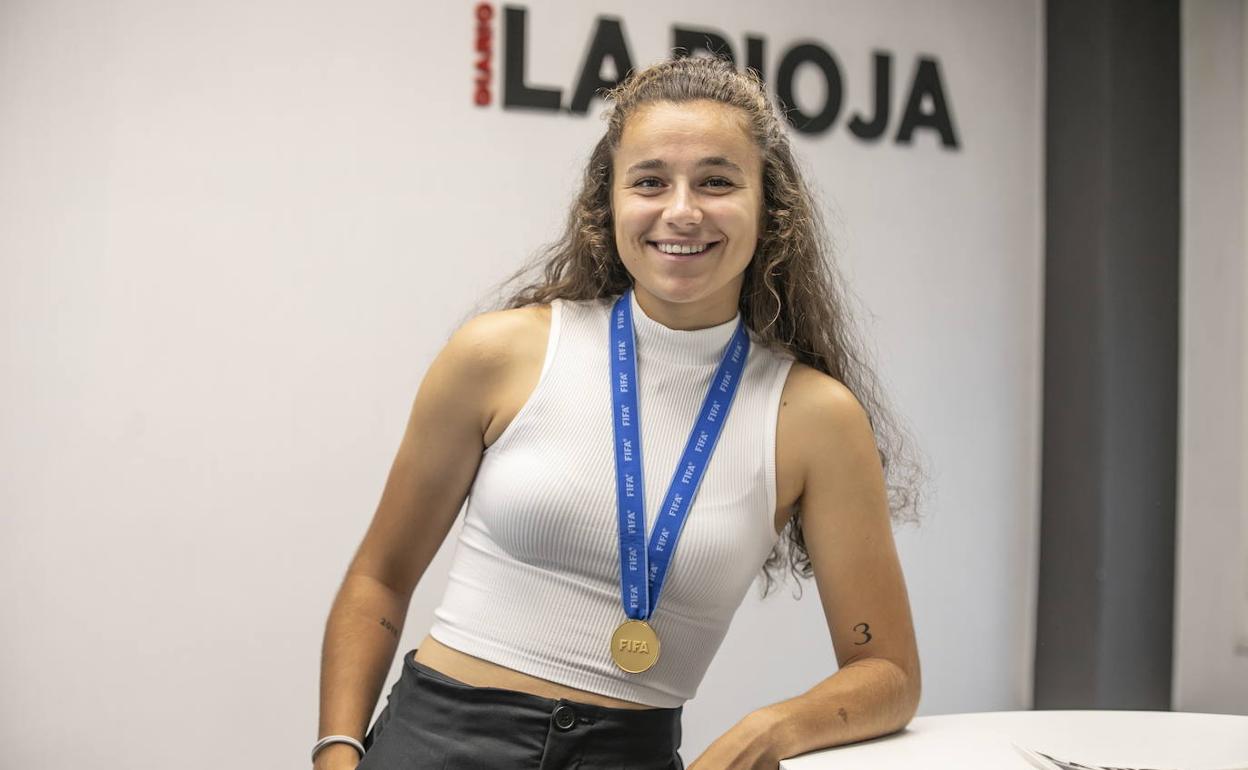 Ana Tejada se estrena en una convocatoria de la Absoluta