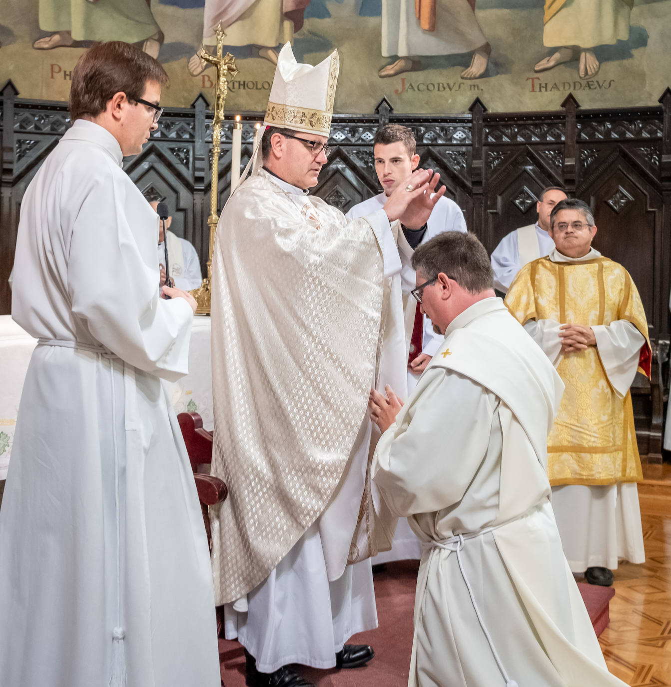 Fotos: Fernando Sancha, el primer sacerdote ordenado en La Rioja desde 2018