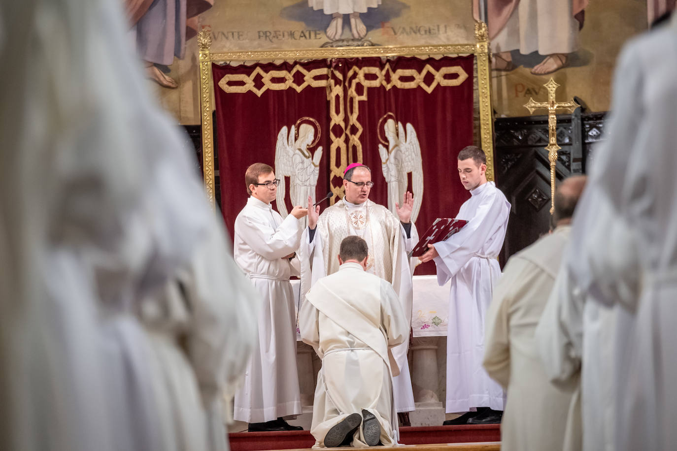 Fotos: Fernando Sancha, el primer sacerdote ordenado en La Rioja desde 2018