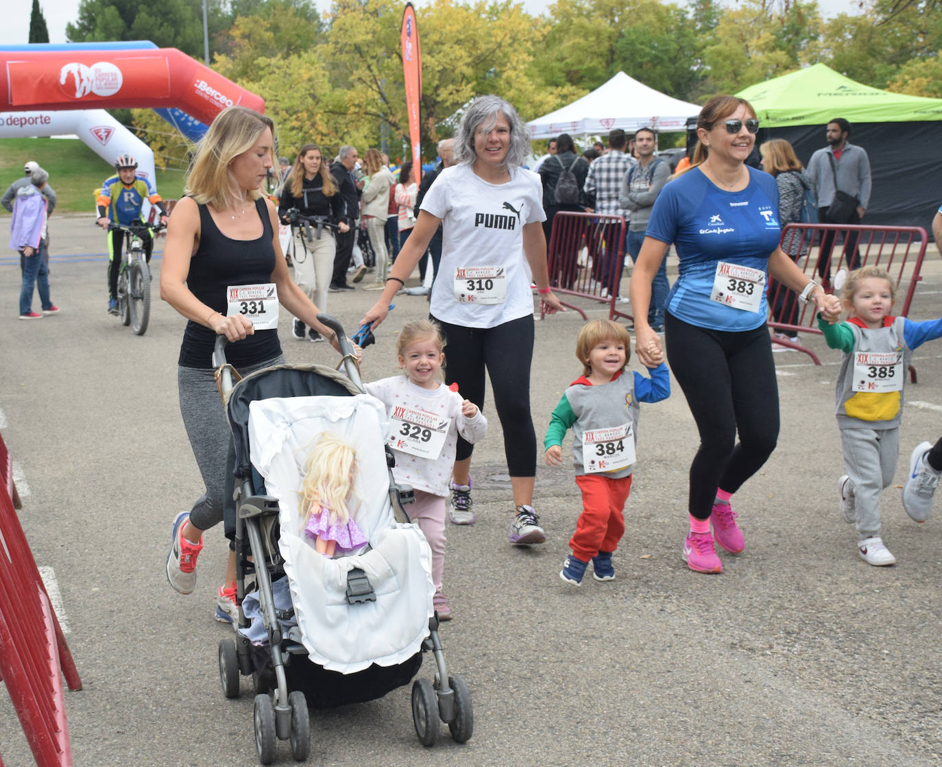 Fotos: Cuatrocientos atletas en la Carrera Tres Parques