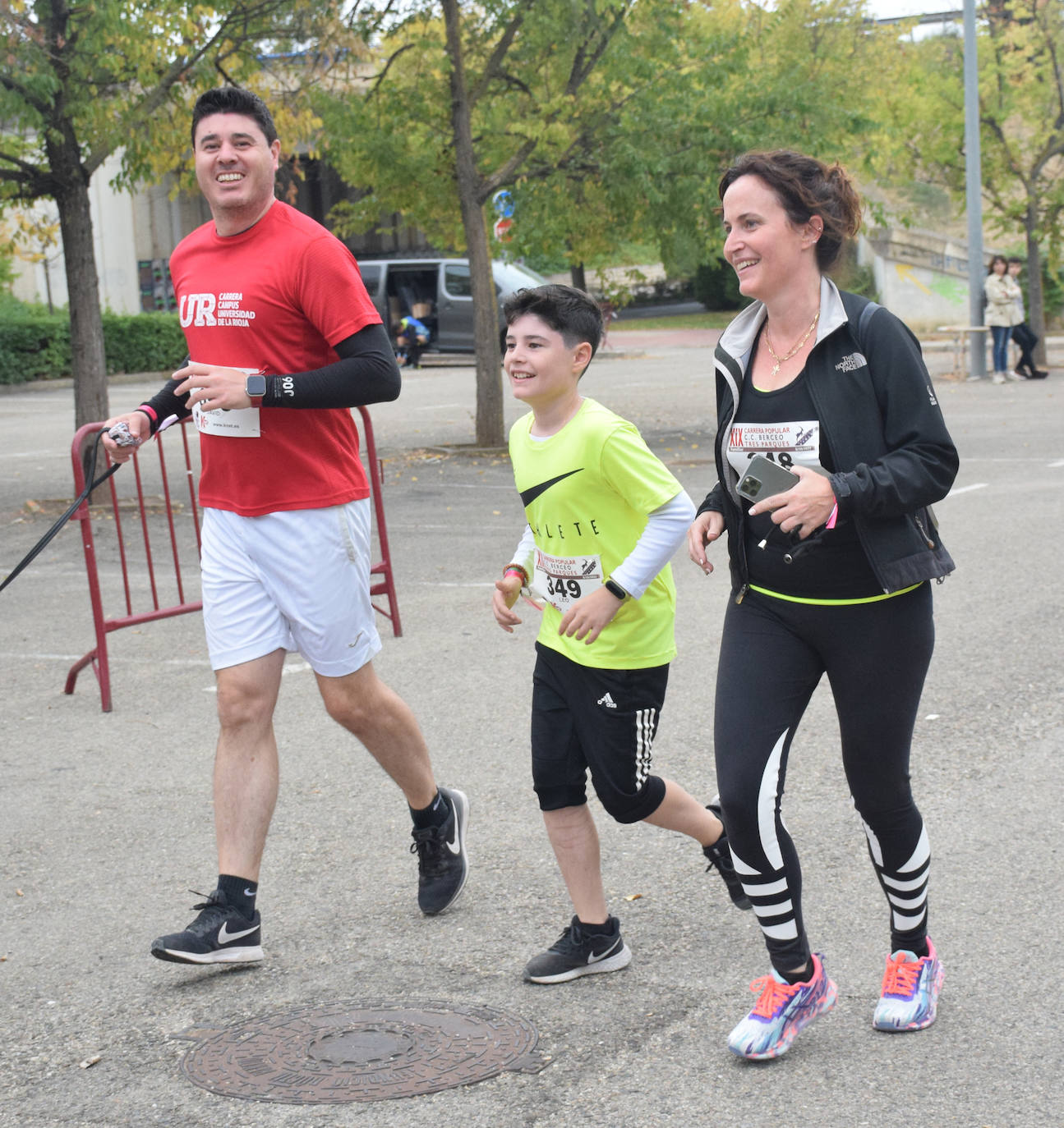 Fotos: Cuatrocientos atletas en la Carrera Tres Parques