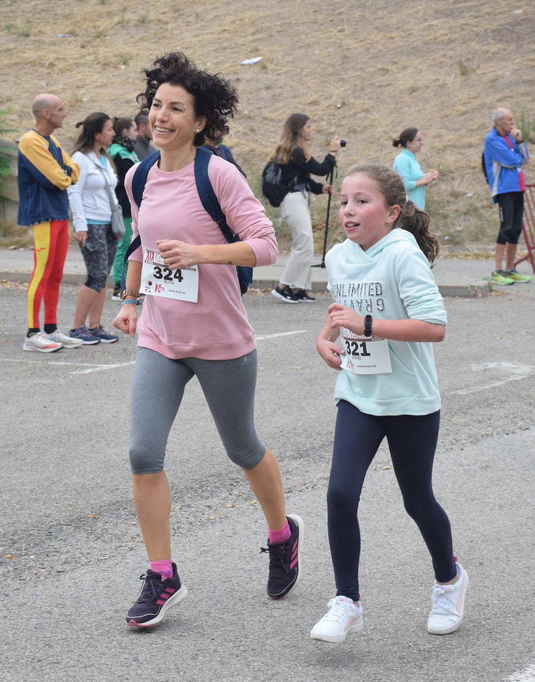 Fotos: Cuatrocientos atletas en la Carrera Tres Parques