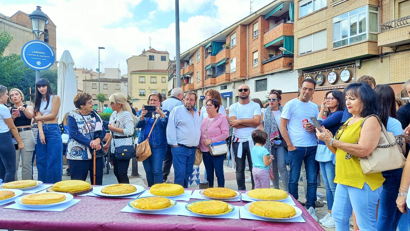 Fotos: Concurso de tortillas en Lardero por las fiestas de Gracias